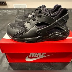 Nike Huarache Run Sneaker